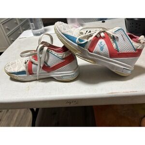 Crossover Culture Fortune LP White Light Miami Basketball Shoes Size 8.5